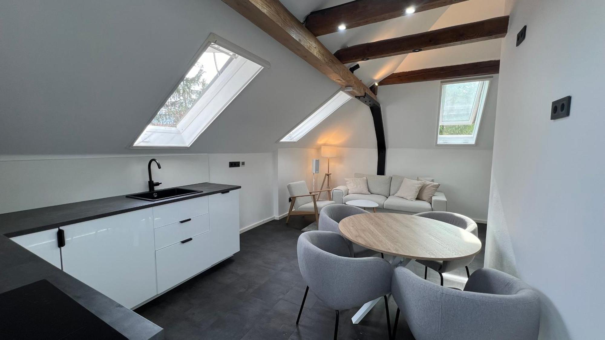 Ludwigshome - Zentrale Lage, Luxusbad, Workspace, Klima Ludwigsburg Exterior foto